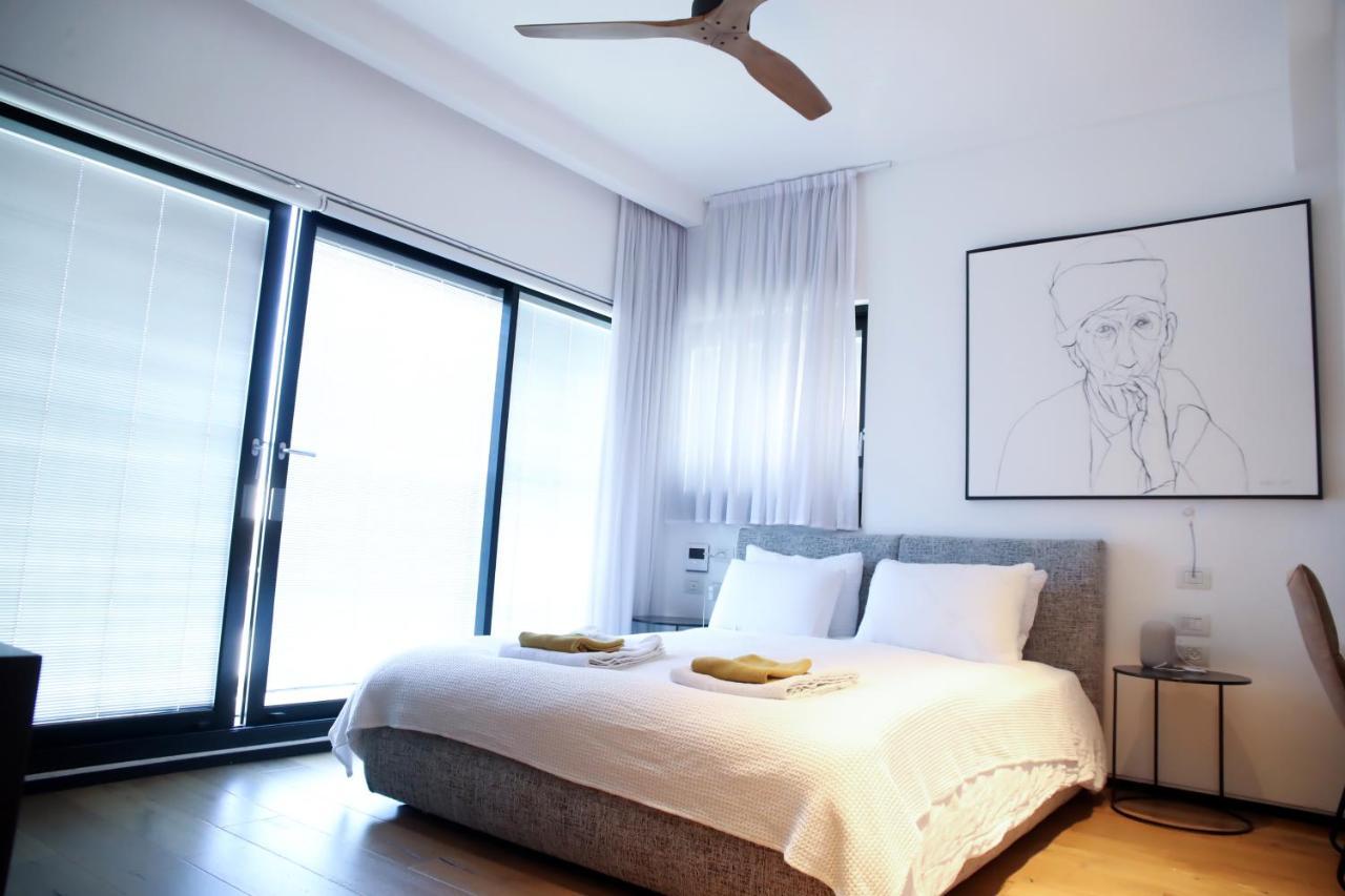 4bdr - Stunning & Magnificent Duplex Penthouse Tlv Căn hộ